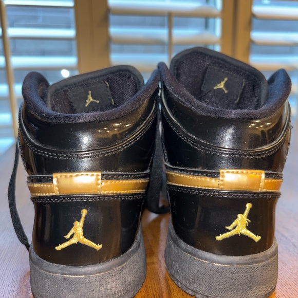 Nike Black and Gold Jordans - Picture 1 of 7